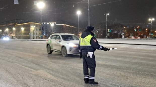 Более 100 петербургских водителей подшофе попались гаишникам за выходные