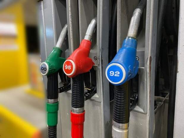 В Туле 30 марта зафиксировано снижение цен на бензин и дизельное топливо всех марок