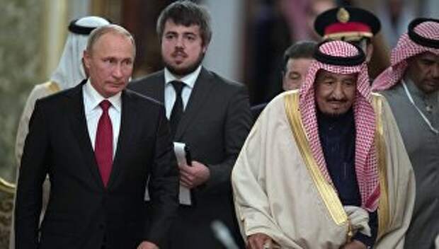 Президент РФ Владимир Путин и король Саудовской Аравии Сальман Бен Абдель Азиз Аль Сауд во время встреч. 5 октября 2017