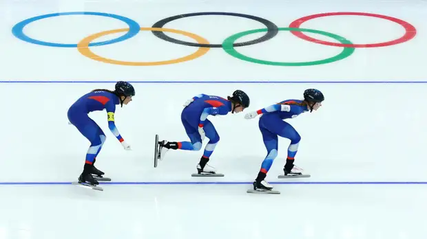 В ожидании прорыва: конькобежки — в первой четвёрке командной гонки, Арефьеву не хватило 0,07 секунды до бронзы