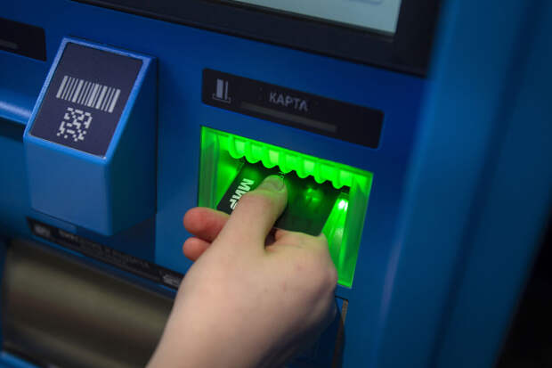 "Ъ": с начала года банки временно заблокировали 2-3 млн карт и счетов россиян