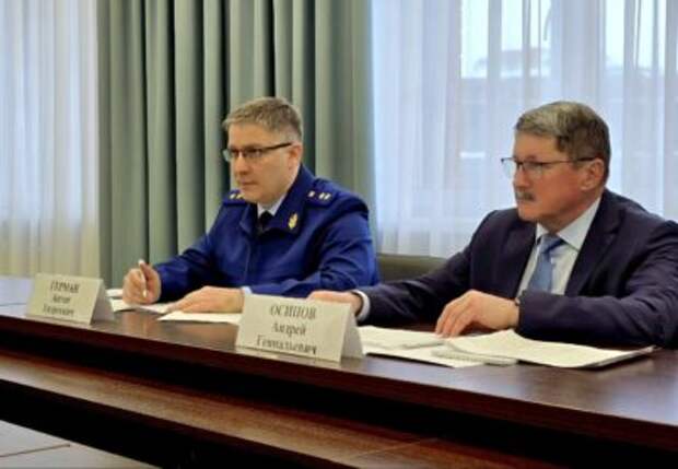 Совместный приём прокурора и бизнес-омбудсмена: Андрей Осипов отстаивает права предпринимателей Алтайского края