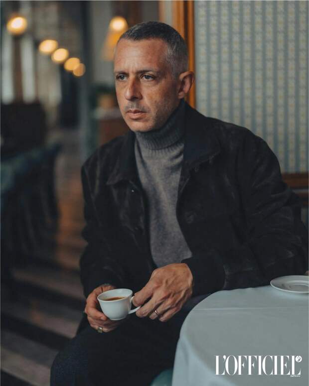 Отдел кадров: Майли Сайрус, Гвинет Пэлтроу и Марион Котийяр