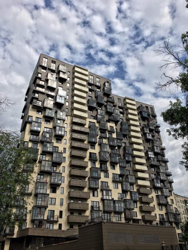 Новостройка на Душинской попала в объектив фотокамеры местной жительницы. Фото: mos.ru