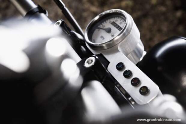 Triumph scrambler - S6