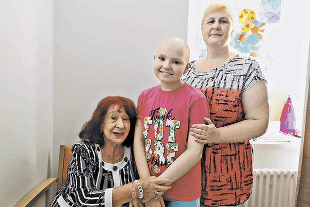 "РГ" помогла 12-летней Ане из Донбасса приехать на лечение в центр Рогачева