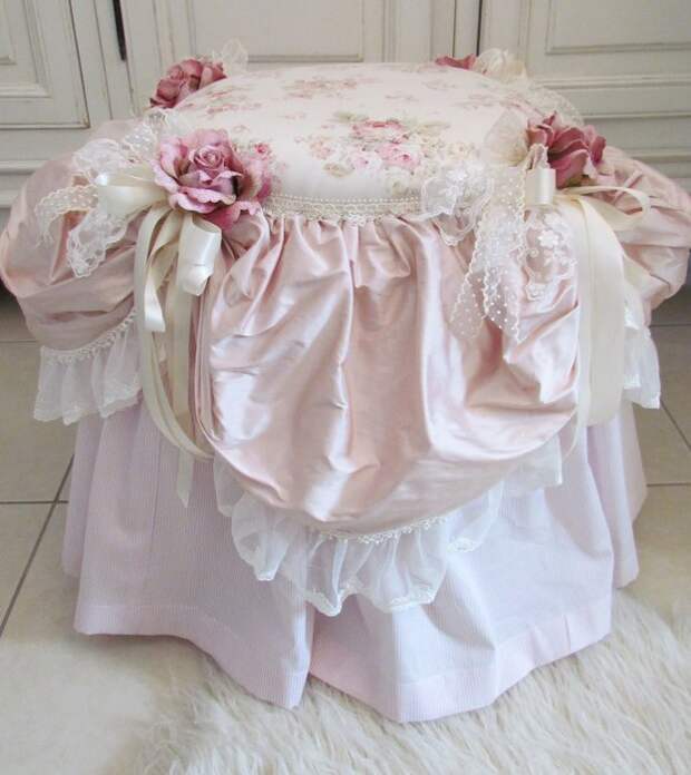 boudoir chair june 003 (623x700, 75Kb)