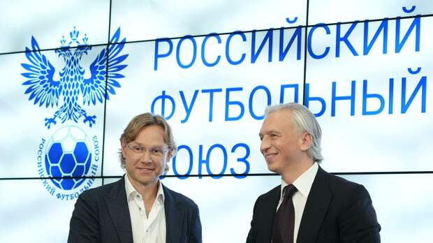 Дюков: информация о зарплате Карпина в 700 тысяч евро неверна 