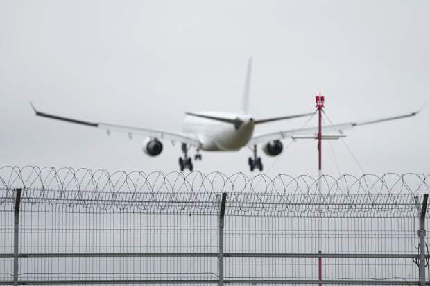 В аэропортах Геленджика и Краснодара временно ограничили полеты