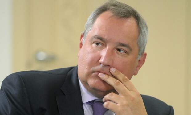 Рогозин из-за страха за семью съехал со своей квартиры стоимостью полмиллиарда