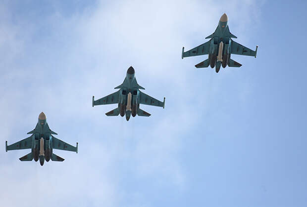 Бомбардировщики Су-34