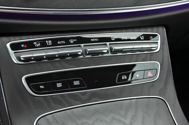 Audi A6 против Mercedes-Benz E-class: что показало сравнение двух седанов