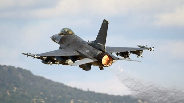 «Обязуемся»: Бельгия пообещала поставить Украине несколько десятков F-16