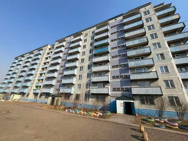 Жители аварийного дома в Борзе устроят голодовку — в пикете им отказали