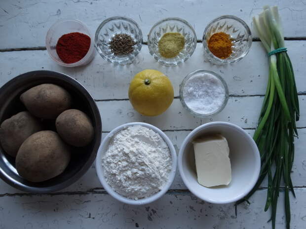 Необычные лепешки из Индии. Пряный вкус, красивый вид, мягкое и пышное тесто. Моим сколько не нажарь съедают все, и мало