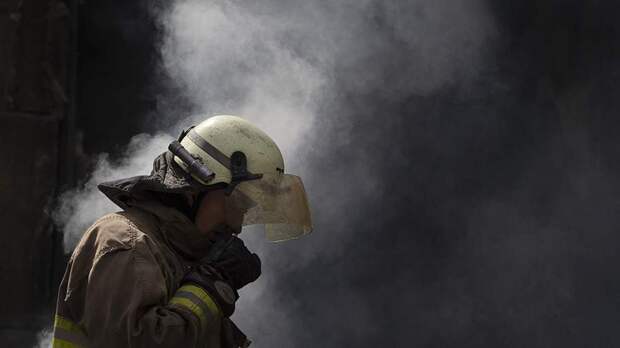 На Украине сообщили о пожаре на промышленном объекте в Киевской области