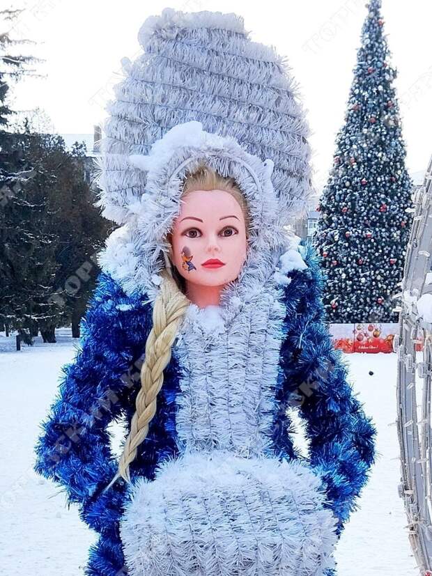 🤩Снегурочка в Торезе с татухой на щеке