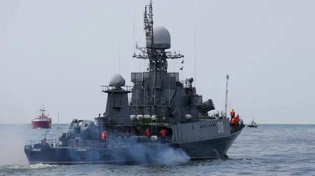 Экипажи Балтфлота отразили авианалёт условного противника на учениях