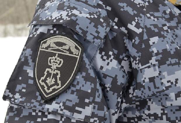 Находящегося в розыске подозреваемого в убийстве поймали на ж/д вокзале в Самаре