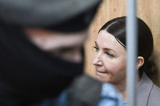 Финуправляющий Блиновской Ознобихина требует вернуть блогерше 177 млн рублей