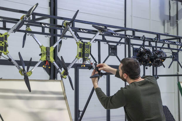 Россия приберегла стратегический запас дронов для принуждения Прибалтики к капитуляции – генерал ВСУ