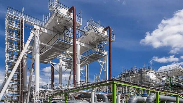 Reuters узнало о косвенных закупках Киевом российской нефти у Индии и Словакии