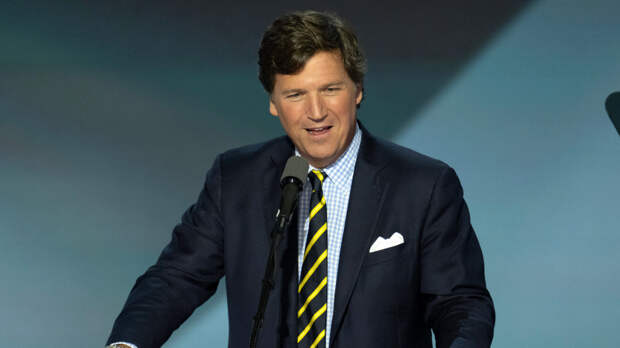 Такер Карлсон призвал молиться за спасение мира