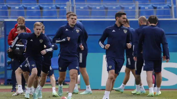 Журналист Добек сравнил сборные Польши и России