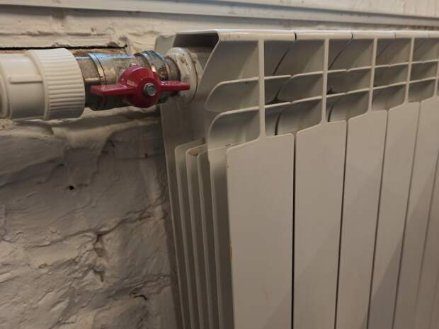 АО "Теплосеть Петербурга" отрицает массовое отключение горячей воды