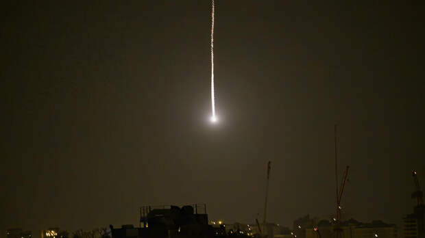 Иран выпустил новый ракетный залп по территории Израиля