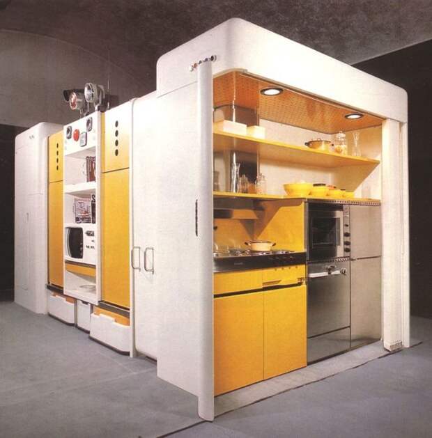 Трендовая корпусная конструкция, в которой располагается кухонный гарнитур. 