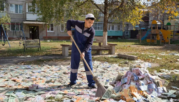 "Детей рожаем здесь, получаю 5 тысяч в день": Откровения приехавшего в Россию из Узбекистана дворника удивили народ