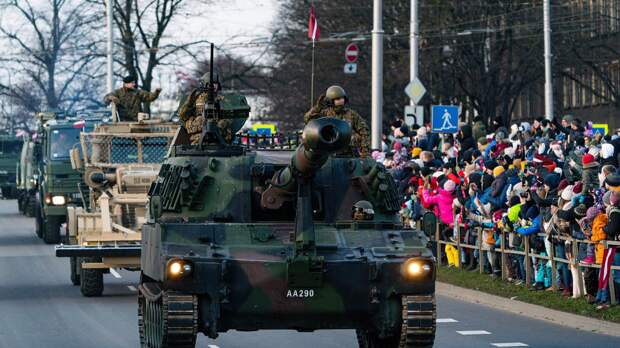 "Зачем этот цирк?" Латыши поглумились над планом увеличения вооруженных сил