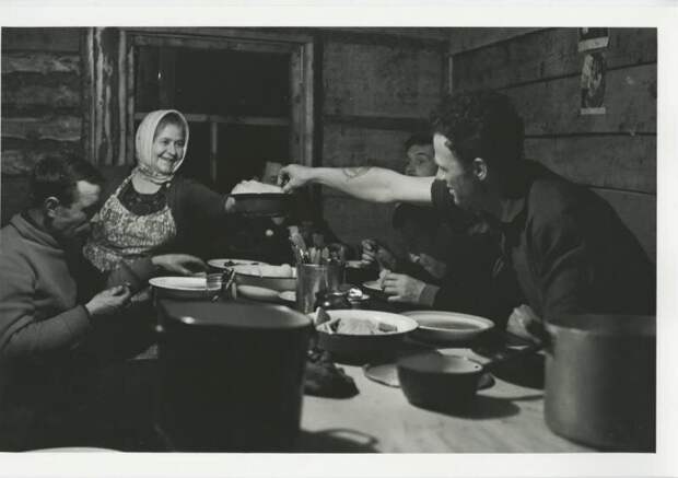 Обед в старательской артели Василий Шумков, 1970-е, Магаданская обл., МАММ/МДФ.