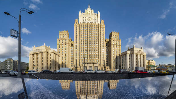 Россия высылает пять сотрудников посольства Португалии