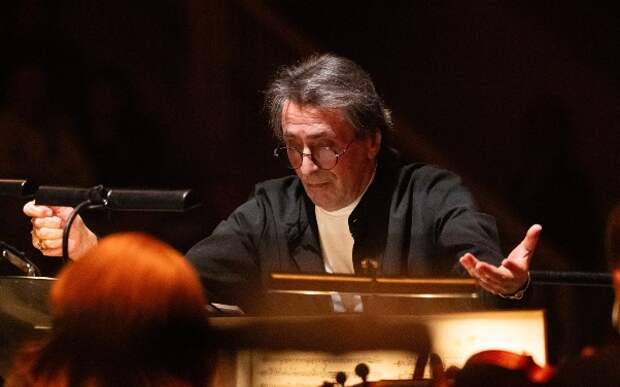 Юрий Башмет и Всероссийский юношеский симфонический оркестр выступят в Будапеште