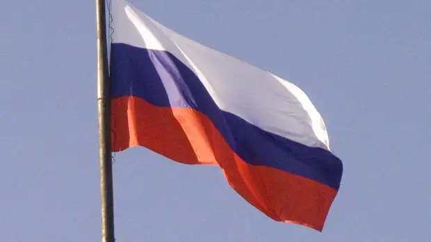 Украинский футболист клуба ФНЛ демонстративно не стал поворачиваться к флагу России во время исполнения гимна