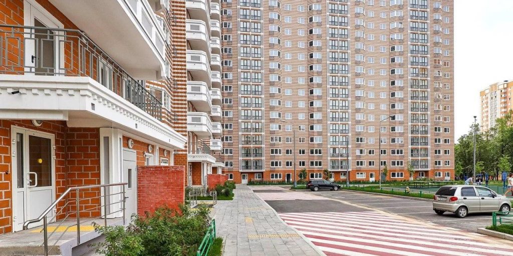 Собянин включил в перечень стартовых площадок реновации еще 17 адресов
