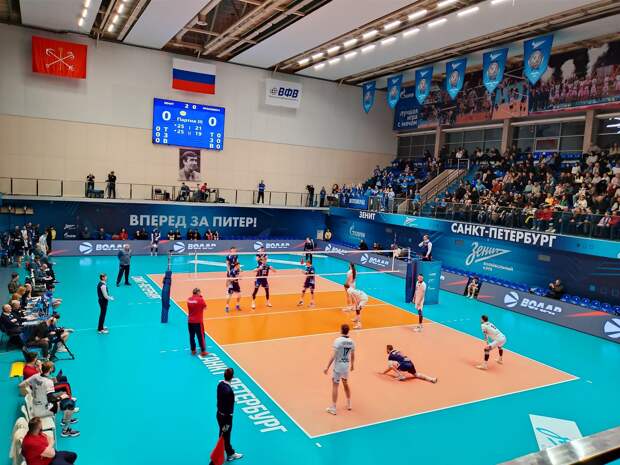 Волейбольный «Зенит» уверенно обыграл «Ярославич»