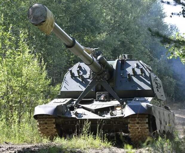 В войска поступили новые самоходные гаубицы Мста-С