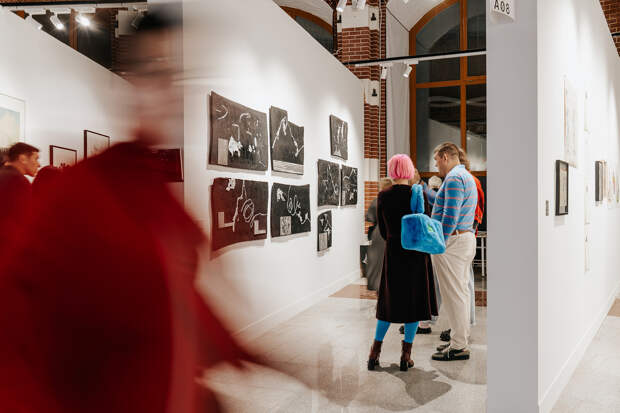 На ярмарке графики «Обертон»