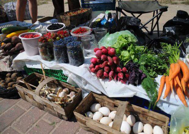 Торговля на улице. Фото из открытого источника