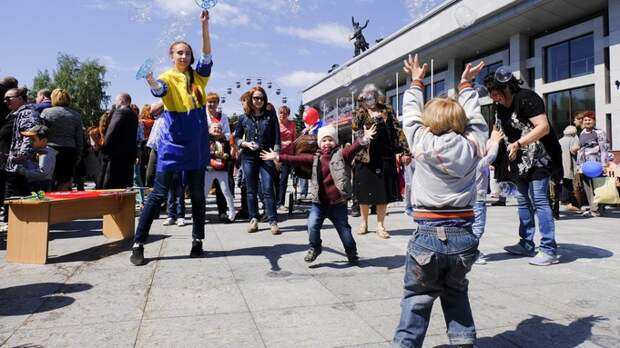 Парад колясок и концерты. Какие мероприятия пройдут в Барнауле на День защиты детей