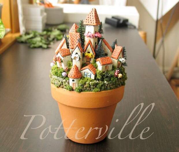 Fairy Village of Potterville - Miniature Medieval Walled City of Houses and Towers - Terracotta Pot with Flowers, Mushrooms and Pine Trees