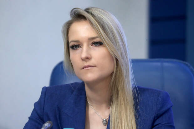 Лантратова: надо предоставлять беременным женщинам льготный или бесплатный проезд на такси