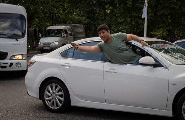 Сочинцы рассказали туристам, как избежать «развода» в их городе