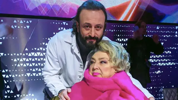 Авербух: Тарасова делает зарядку и готовится к шоу, где будет ведущей вместе с Ягудиным