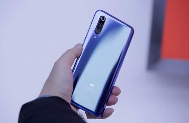 Производители смартфонов предупредили о росте цен в феврале