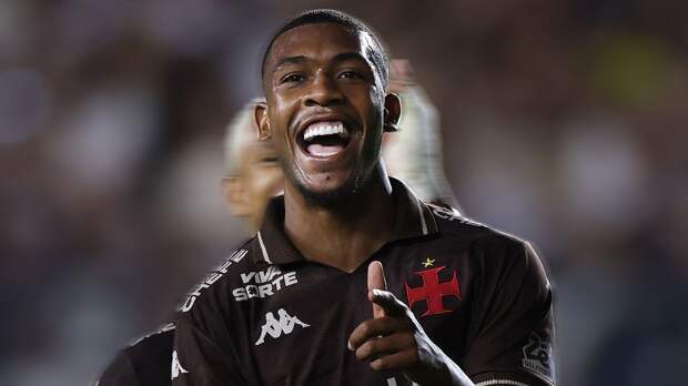 Источник: Райан, которым интересовался «Зенит», согласовал контракт с «Борнмутом»