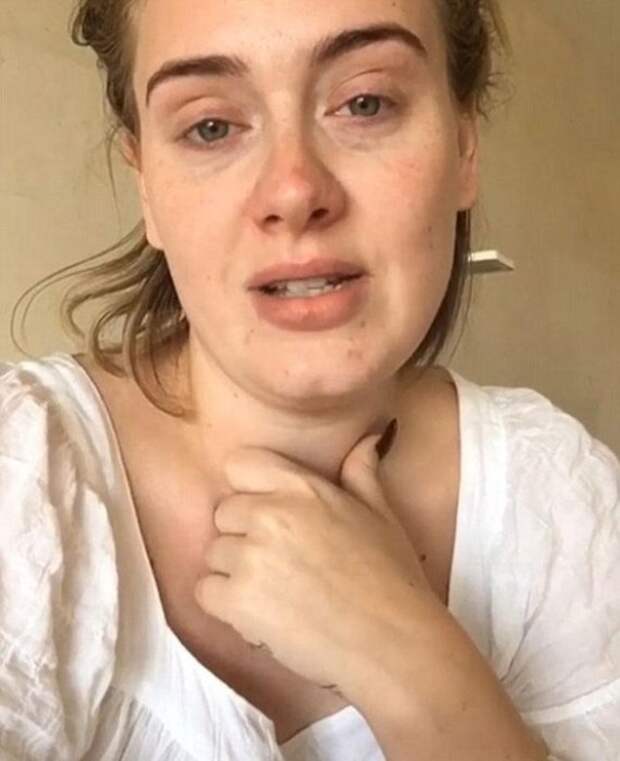 Простудившаяся британская исполнительница не побоялась разместить в социальной сети видеообращение к поклонникам, где показала себя без грамма косметики.